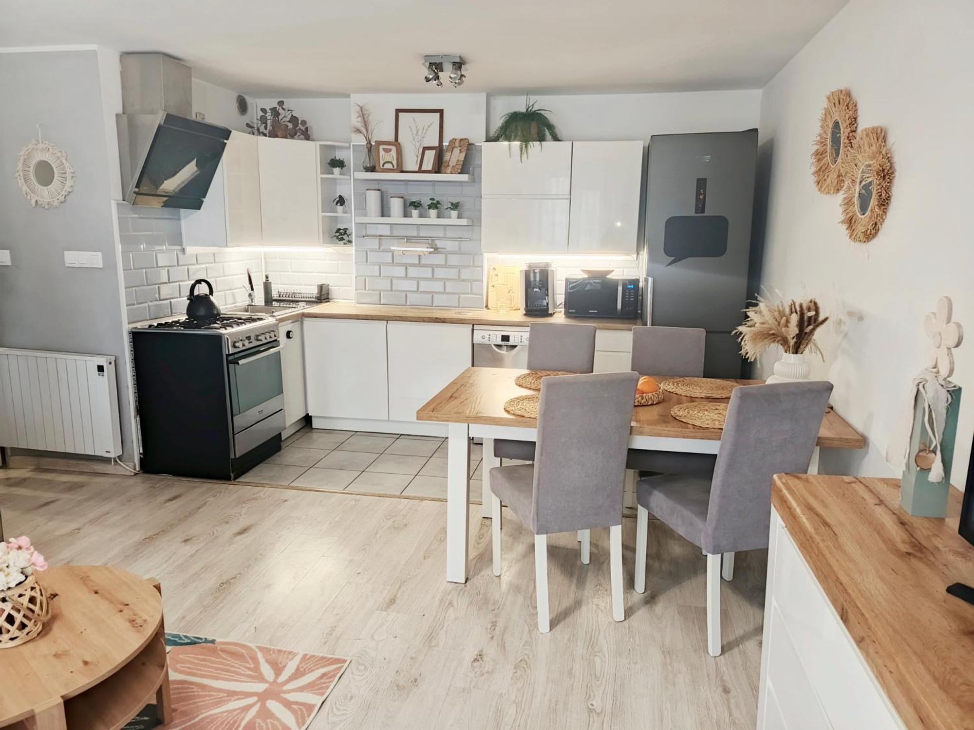 Apartament Pod Trzynastka เยเลเนียกูรา ภายนอก รูปภาพ